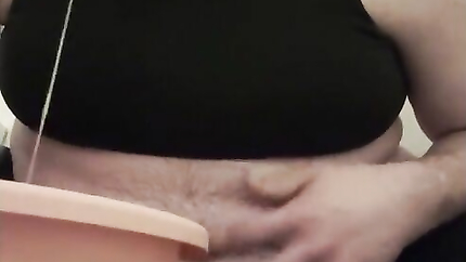 QUICK GRAB THE BUCKET