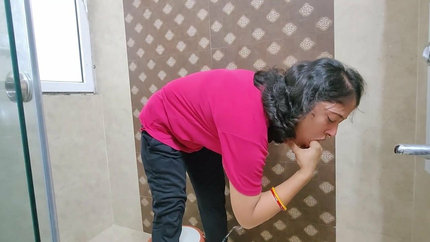 INDIAN GIRL DETOXING PURGE