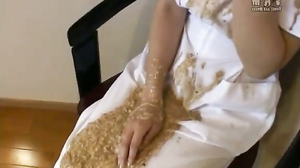 MESSY JAPANESE VOMITING 2..