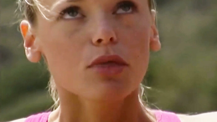 WOMAN GAGGING AND PUKING IN A CHALLENGE