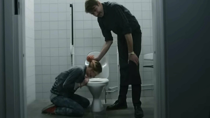 GERMAN DRUNK GIRL PUKING A LOT