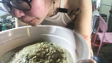 GIRL VOMIT - VIDEO 41