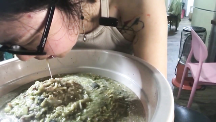 GIRL VOMIT - VIDEO 41