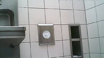 SKINNY GIRL VOMITS IN TOILET