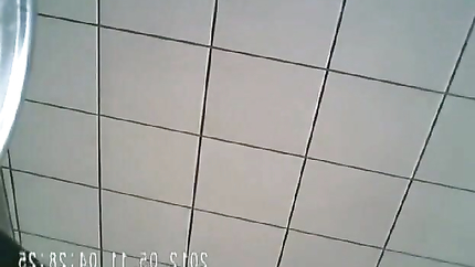 SKINNY GIRL VOMITS IN TOILET