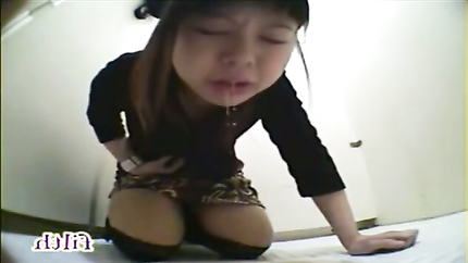 ASIAN TOILET FOOD PUKE 1