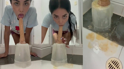 LATINA DILDO PUKE 2