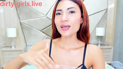 THIN CAMGIRL VOMITING IN BOWL