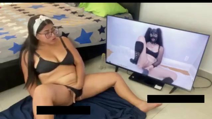 HOT LATINA PUKE BATES TO PUKE PORN FROM RAINBOW SHOWERS - VIDEO 2