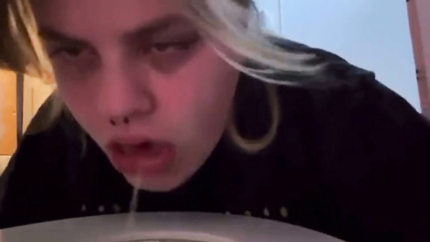 HUNGOVER WHITE GIRL PUKE