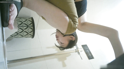 ASIAN TOILET VOMIT 2