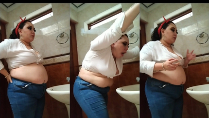 CUTE BLOATED LATINA GIRL VOMITS IN SINK