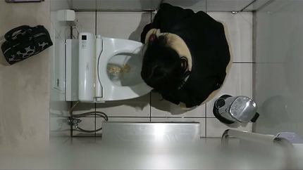 JAPANESE DRUNK GIRL VOMIT A BIT