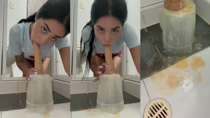COLOMBIA GIRL PUKES ON HER DILDO 3