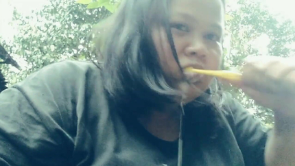 WOMAN PUKE WATER