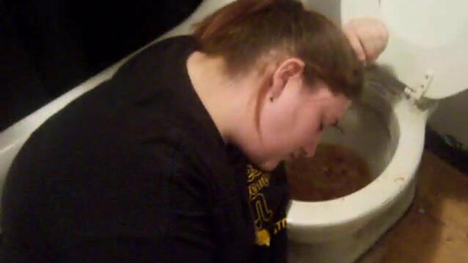 DRUNK GIRL PUKES ON HER BIRTHDAY