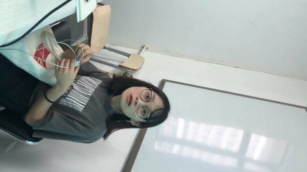 P4 GIRL POOP SPY-CAM