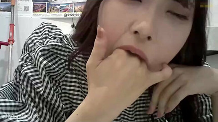 SNEAK PEEK OF A BEAUTIFUL JAPANESE VOMITING PART3