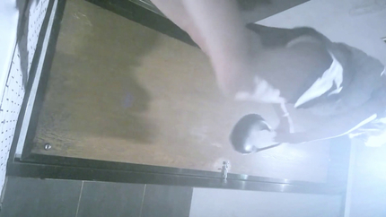 Multiple Chinese Girls Squatting and Peeing in Public Toilet P1