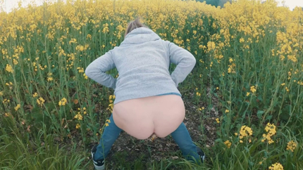 Summertime Poop POV P1