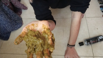 Dirty gaping and smelling it