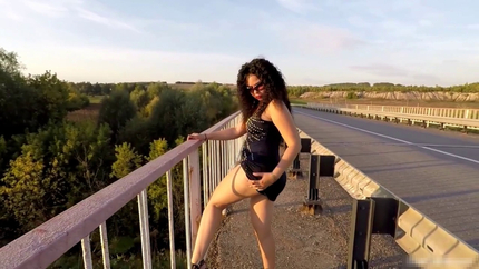 Urgently Outdoor Diarrhea At The Road P1