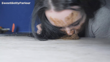 Eat my Scat from my Mouth 4K P1