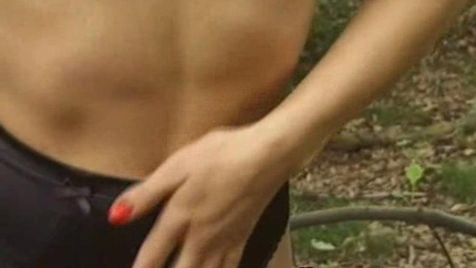 Fanny Steel - Two Girls Piss In The Wood