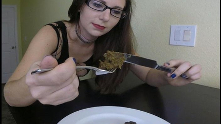 PrincessNikki - Bossy Shit and Piss Date New Scat