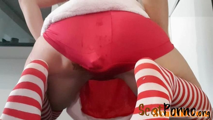 Love to Shit Girls - Xmas Red Panties Gift