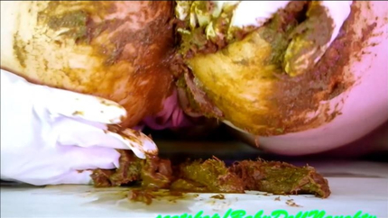 BabyDollNaughty - Close Encounters of the messy kind