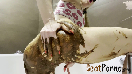 Thefartbabes - Smeared Naughty Poop