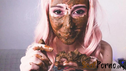 DirtyBetty - Pretty scat girl and husband shit