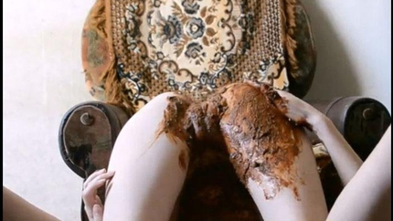 KassianeArquetti - Smeared Top kv Feet and Body of Shit