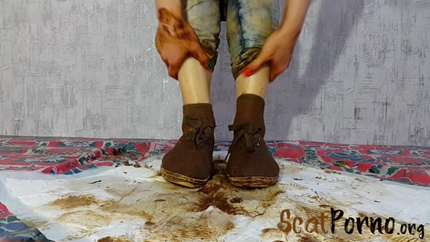 Anna Coprofield - Jeans, Smearing and Filled Pussy