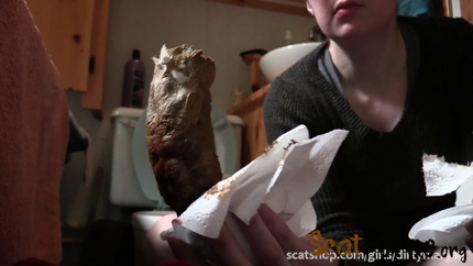 DirtyMaryan - Pooping thick log at my in laws place