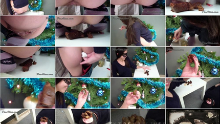 Alina - Christmas pooping