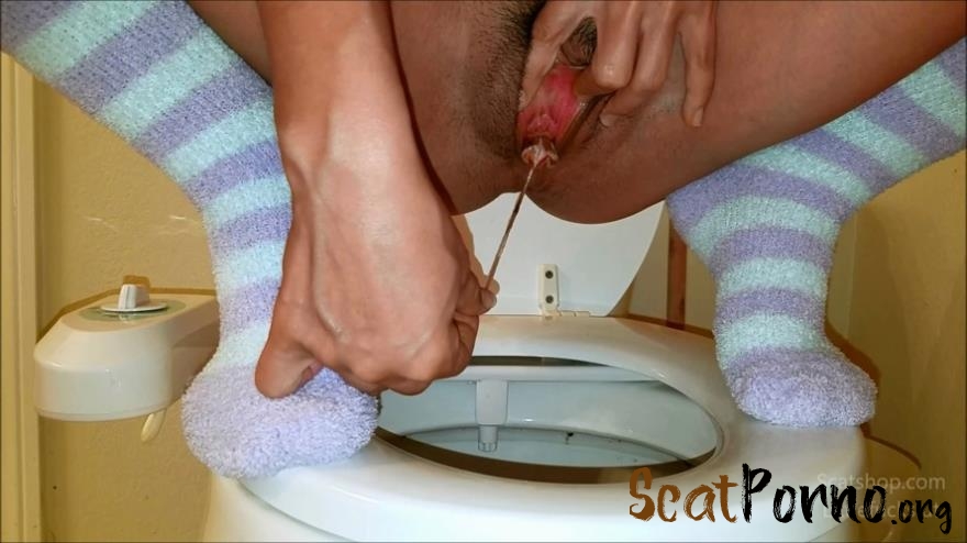 littlefuckslut  - Bathtub & Toilet Shit Duo