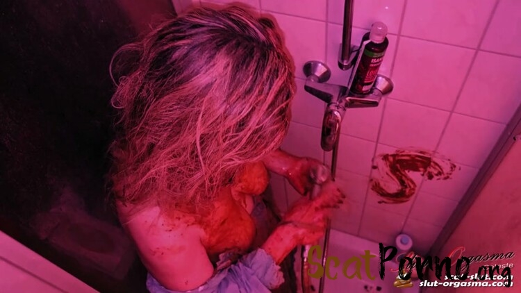 SlutOrgasma - Scat Slut-Orgasma Celeste extreme scat shower