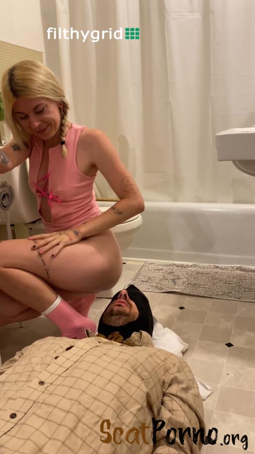 Human Toilet Kandy Gets A Portion Of Fresh Shit From Its Mistress with Princess Kazer P1