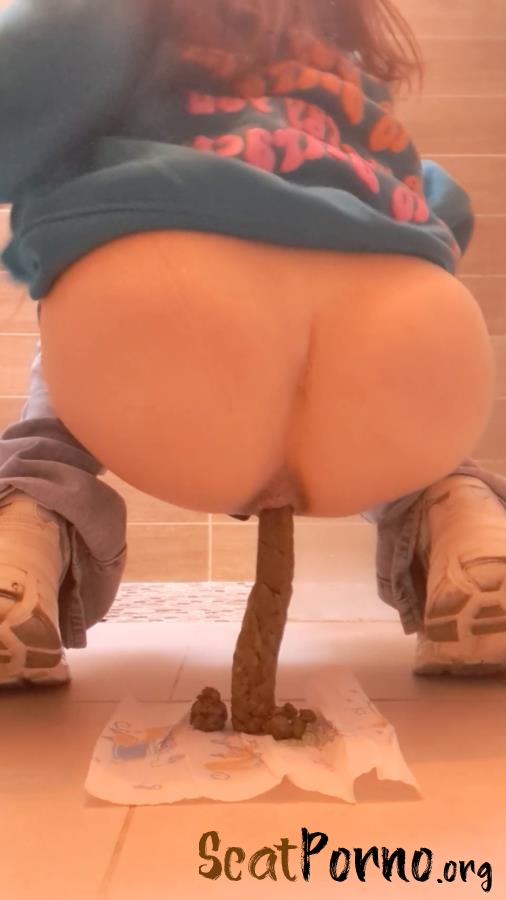 FrenchetGoddess a Big Poop on a Napkin For You Slave P1